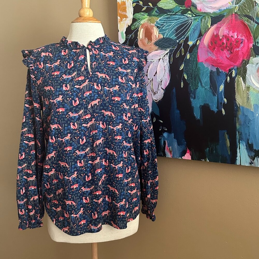 St. John’s Bay Fox Print Ruffle Blouse Women’s Size Medium